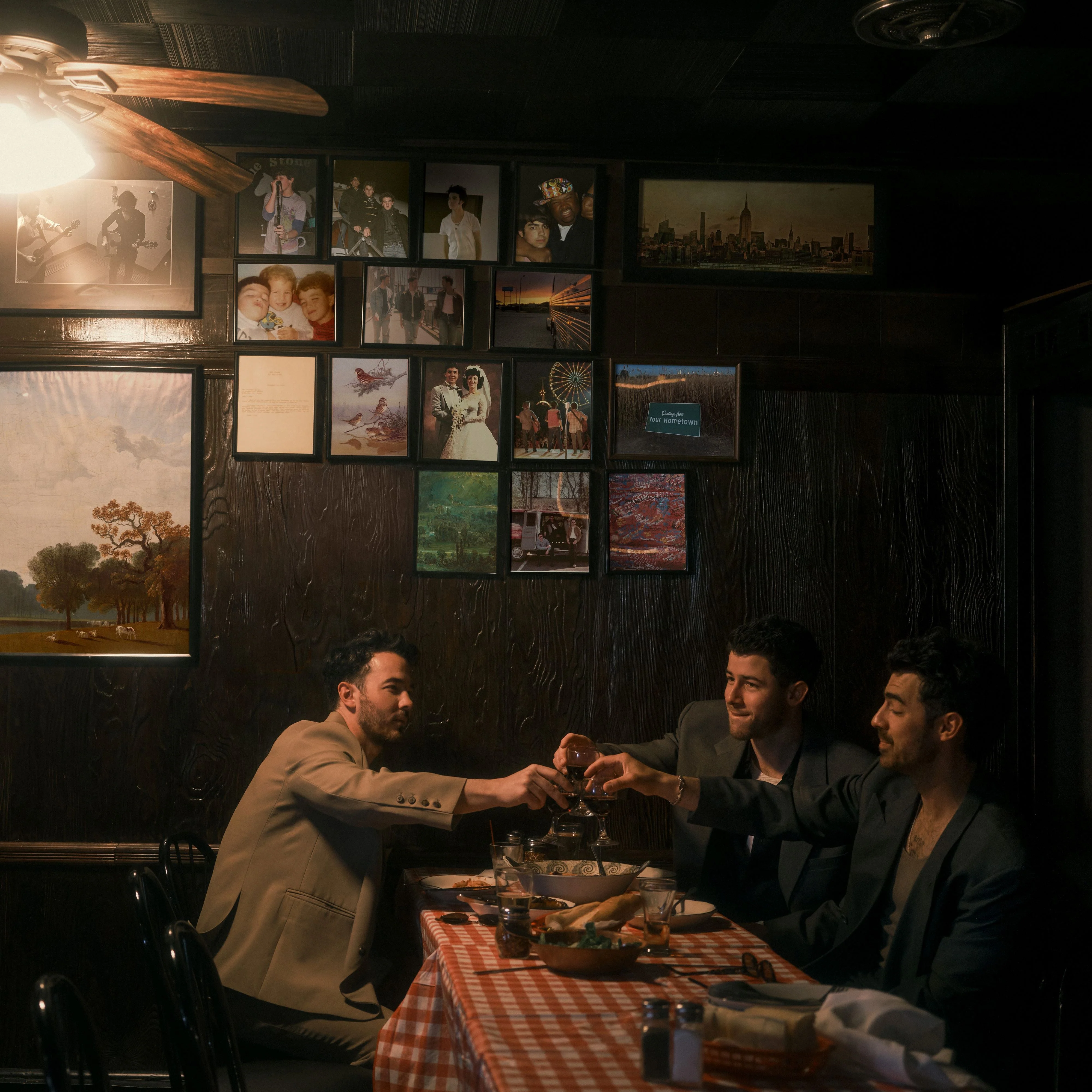 Jonas Brothers - Greetings From Your Hometown