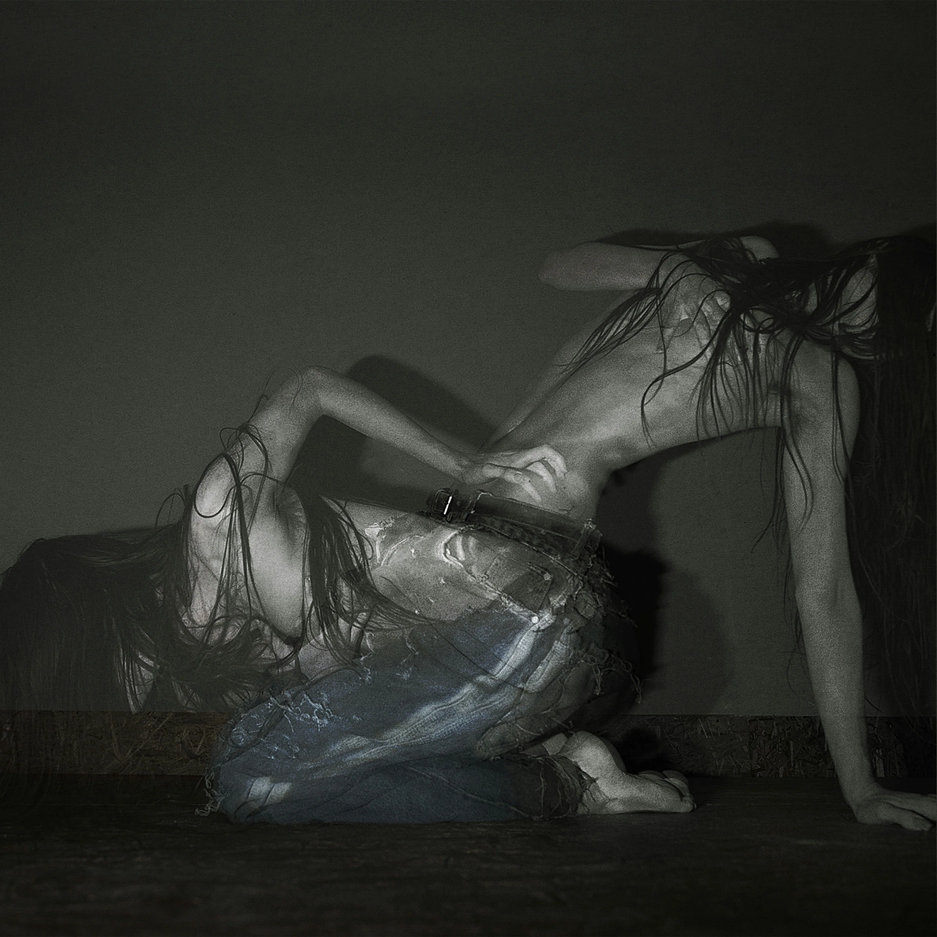 Sofia Isella - Something Is A Shell